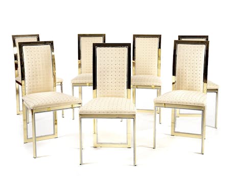 Satz von sieben Designer-Stühlen